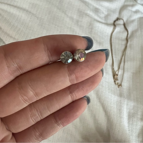 Contemporary Gold Jewelry Bundle - Picture 6 of 8